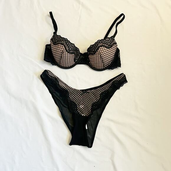 Lace Bra and Panty Set - Picture 1 of 4